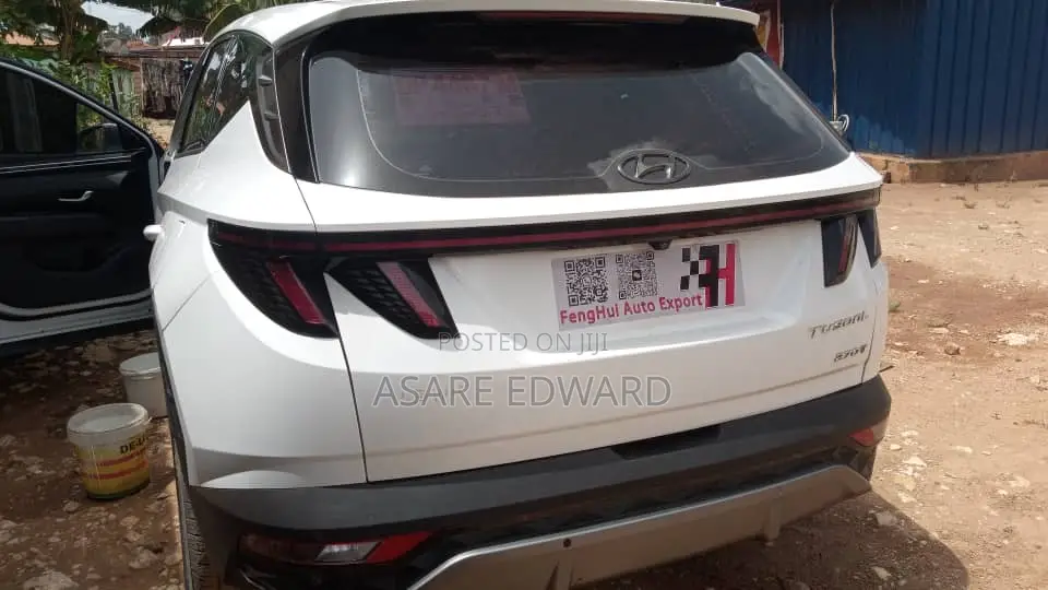 Hyundai Tucson Sport 2021 White