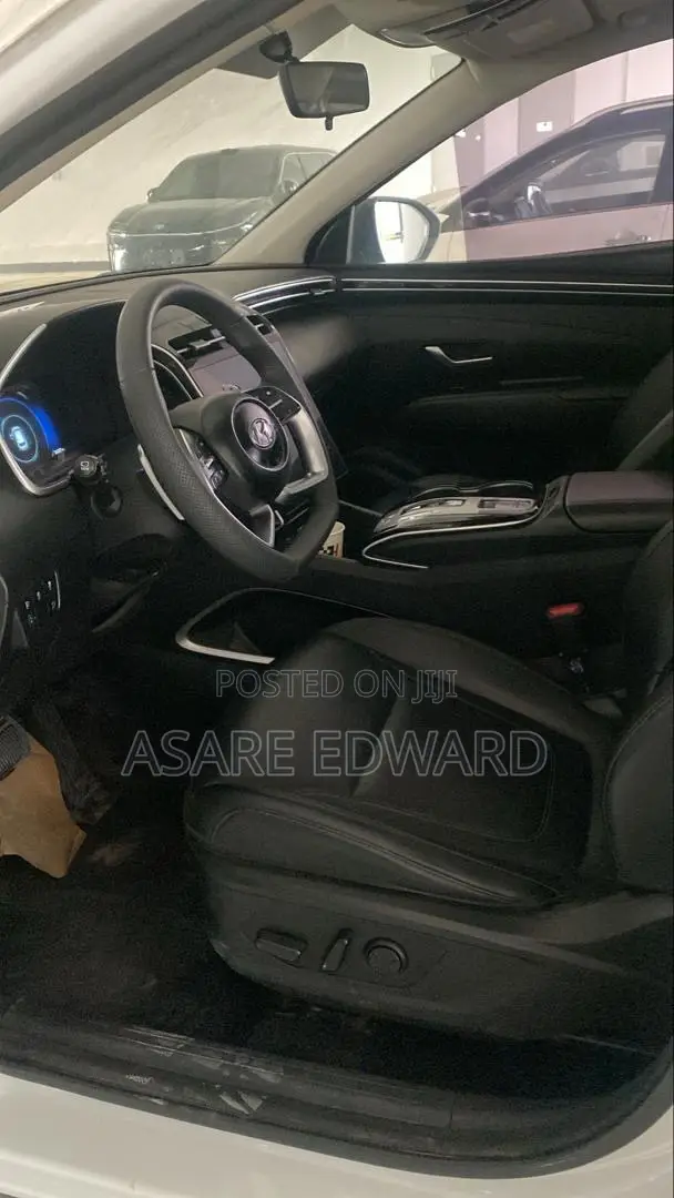 Hyundai Tucson Sport 2021 White