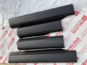 CRV 2023 - 2025 Door Molding