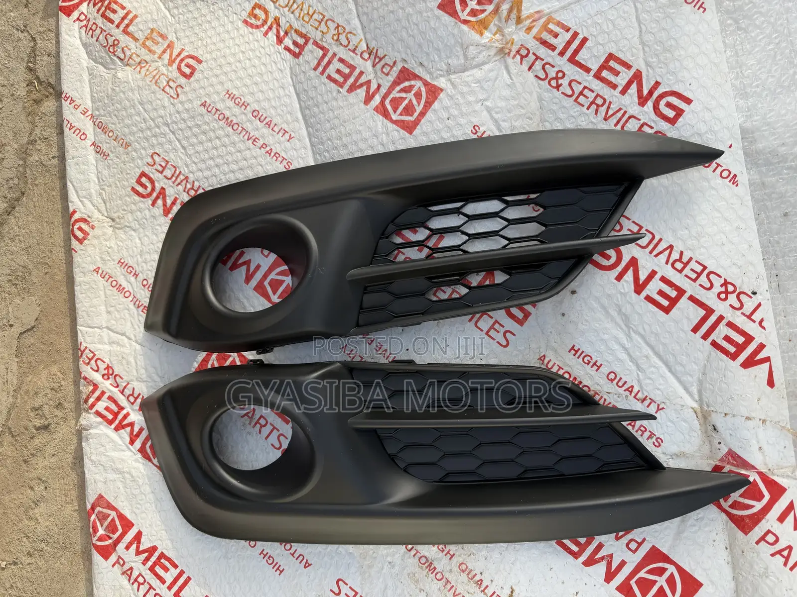 Honda Civic 2016 - 2018 Bumper Foglight Cover