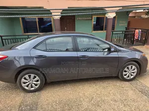 Toyota Corolla 2016 Gray