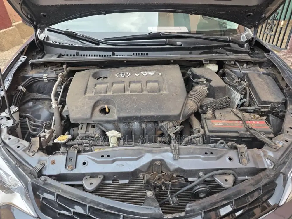 Toyota Corolla 2016 Gray
