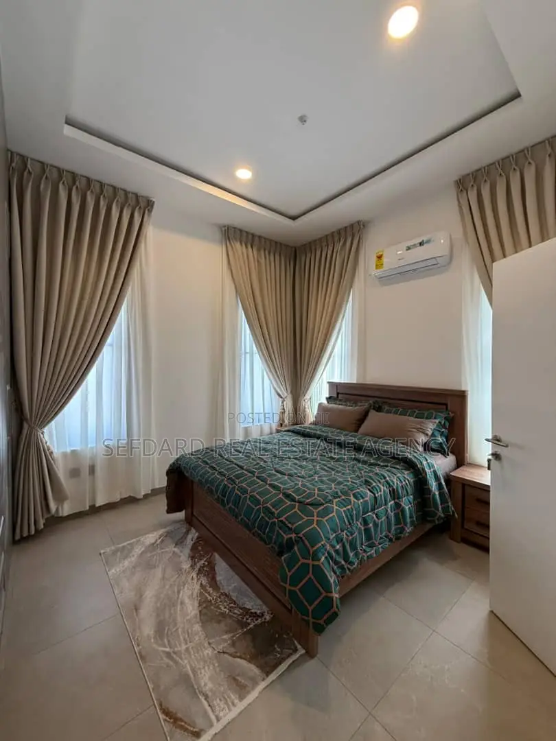 Furnished 3bdrm Townhouse / Terrace in Sefdard Properties, East Legon