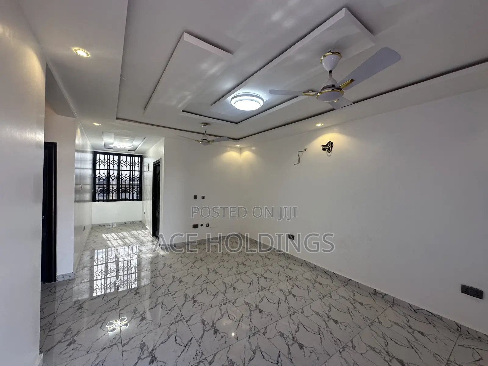 2bdrm Apartment in Lakeside for rent