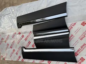 Honda Cr-v 2017 - 2022 Door Moldings With Silver