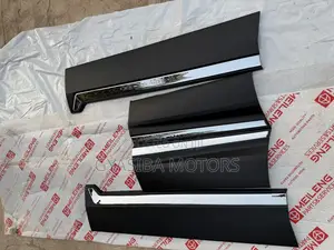 Honda Cr-v 2017 - 2022 Door Moldings With Silver