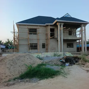 Building Contractor. Foreman