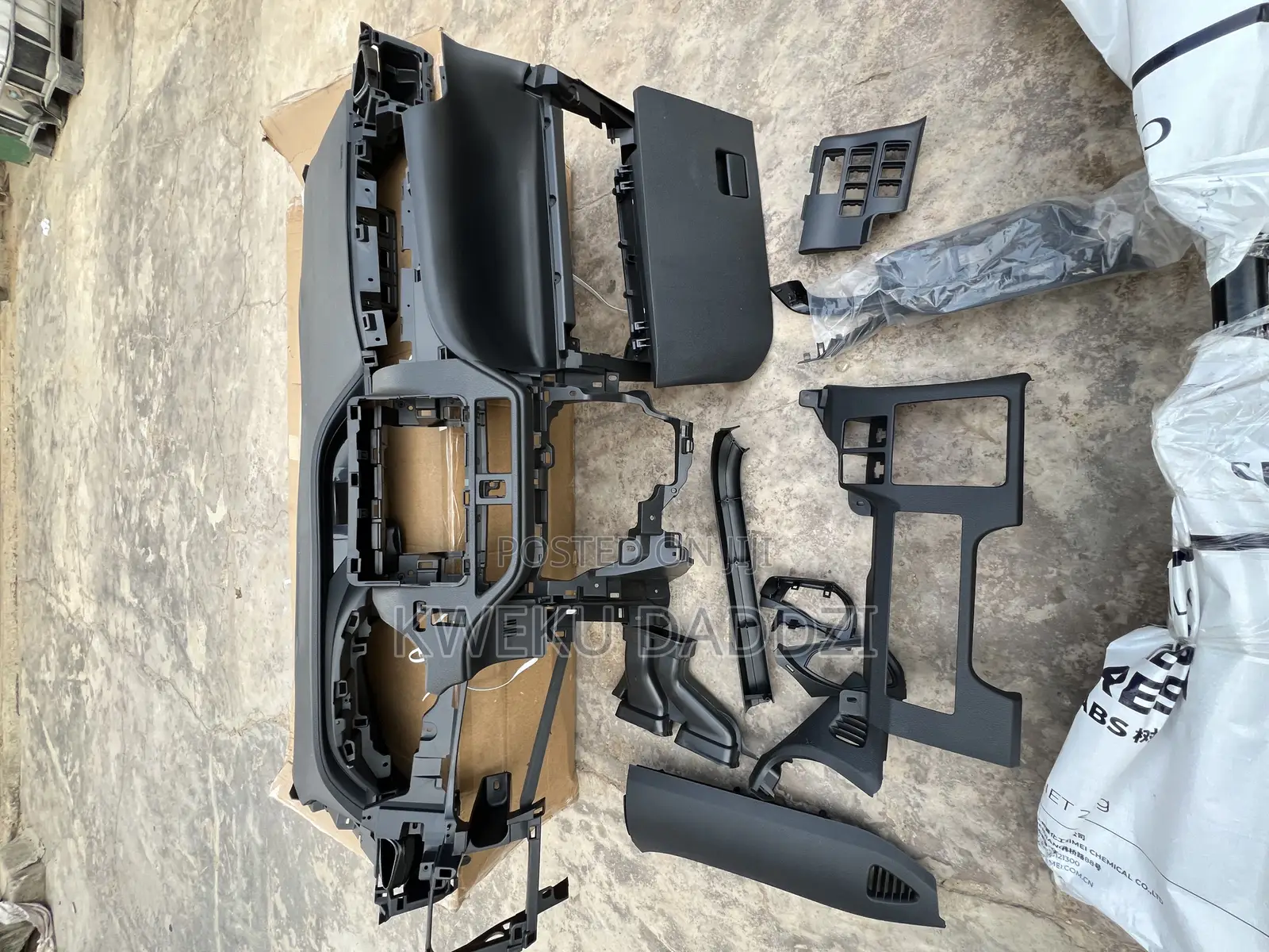 Toyota Voxy 2014-2018 Dashboard