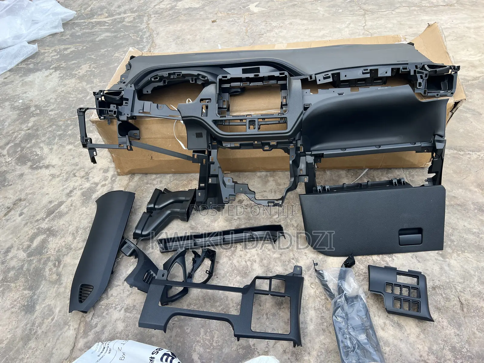 Toyota Voxy 2014-2018 Dashboard