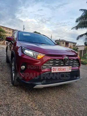 Toyota RAV4 2021 Red