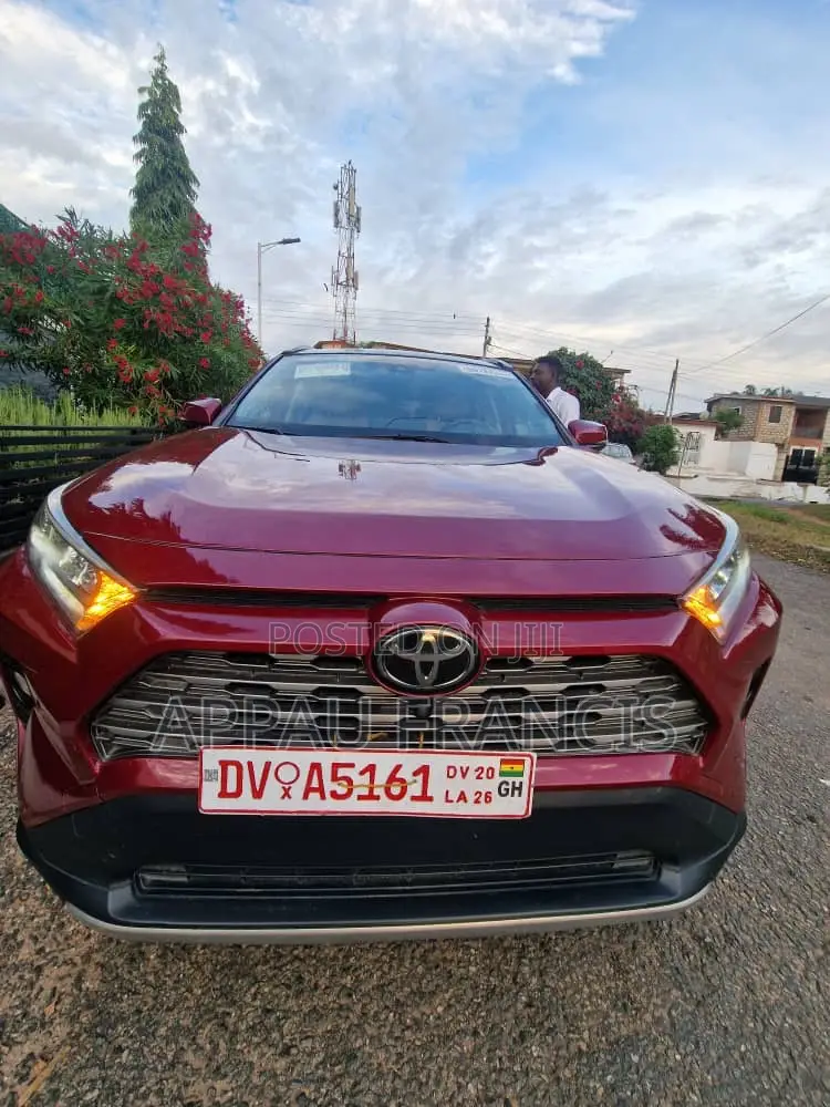 Toyota RAV4 2021 Red