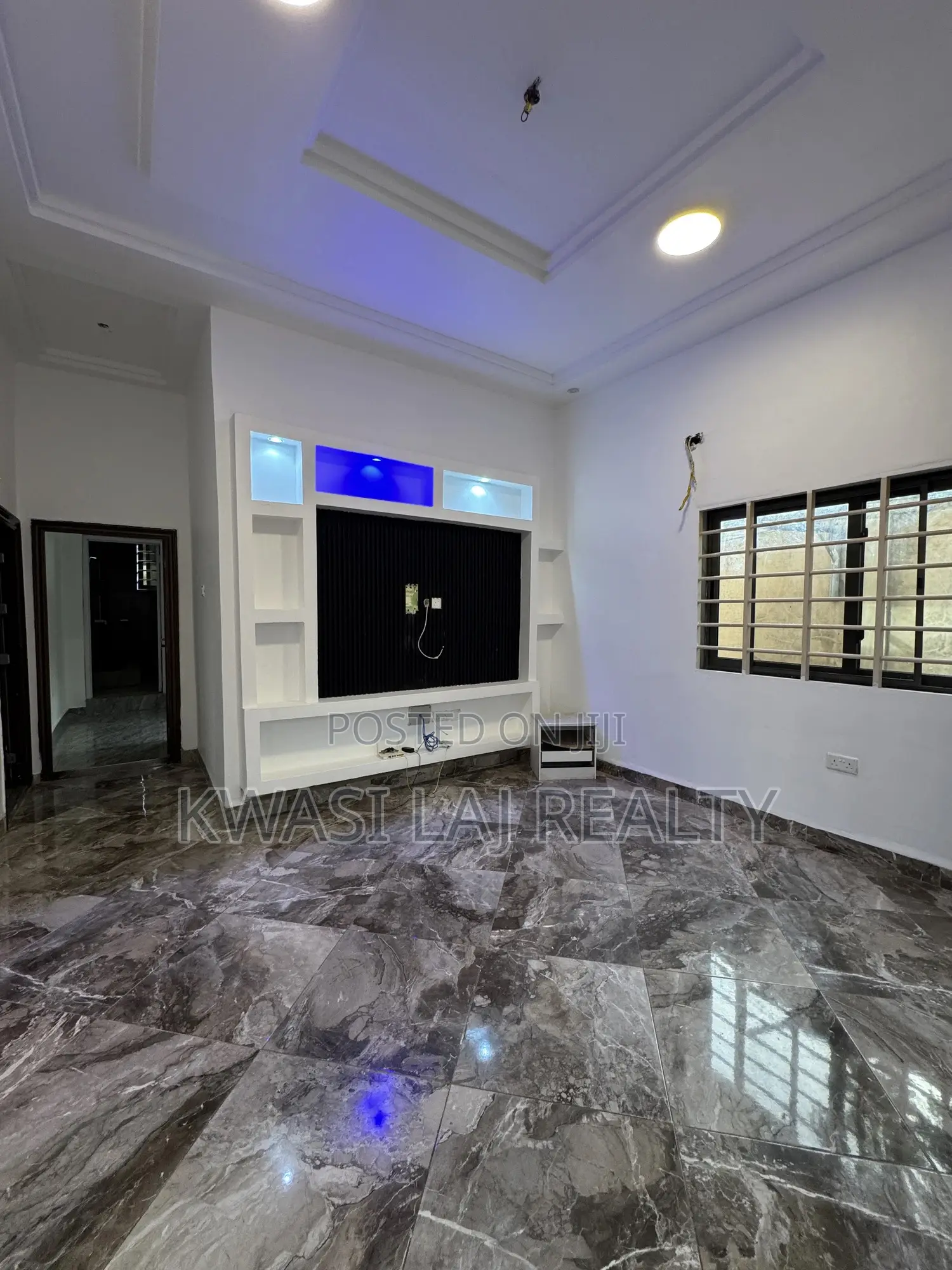 2bdrm Apartment in Broadcasting, Weija for rent