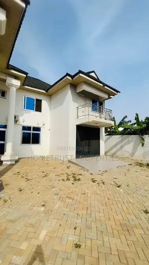 5bdrm Duplex in Tseaddo Dvla Area for rent