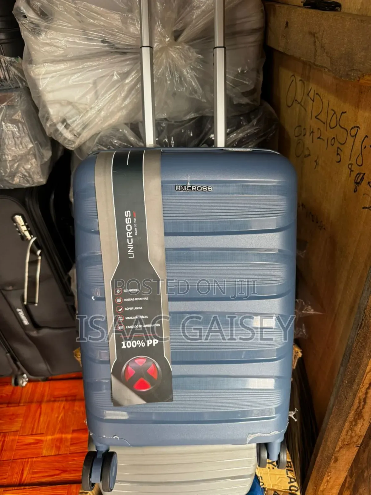 20" Carry-on Unbreakable Traveling Bags in Blue and Ash Colors