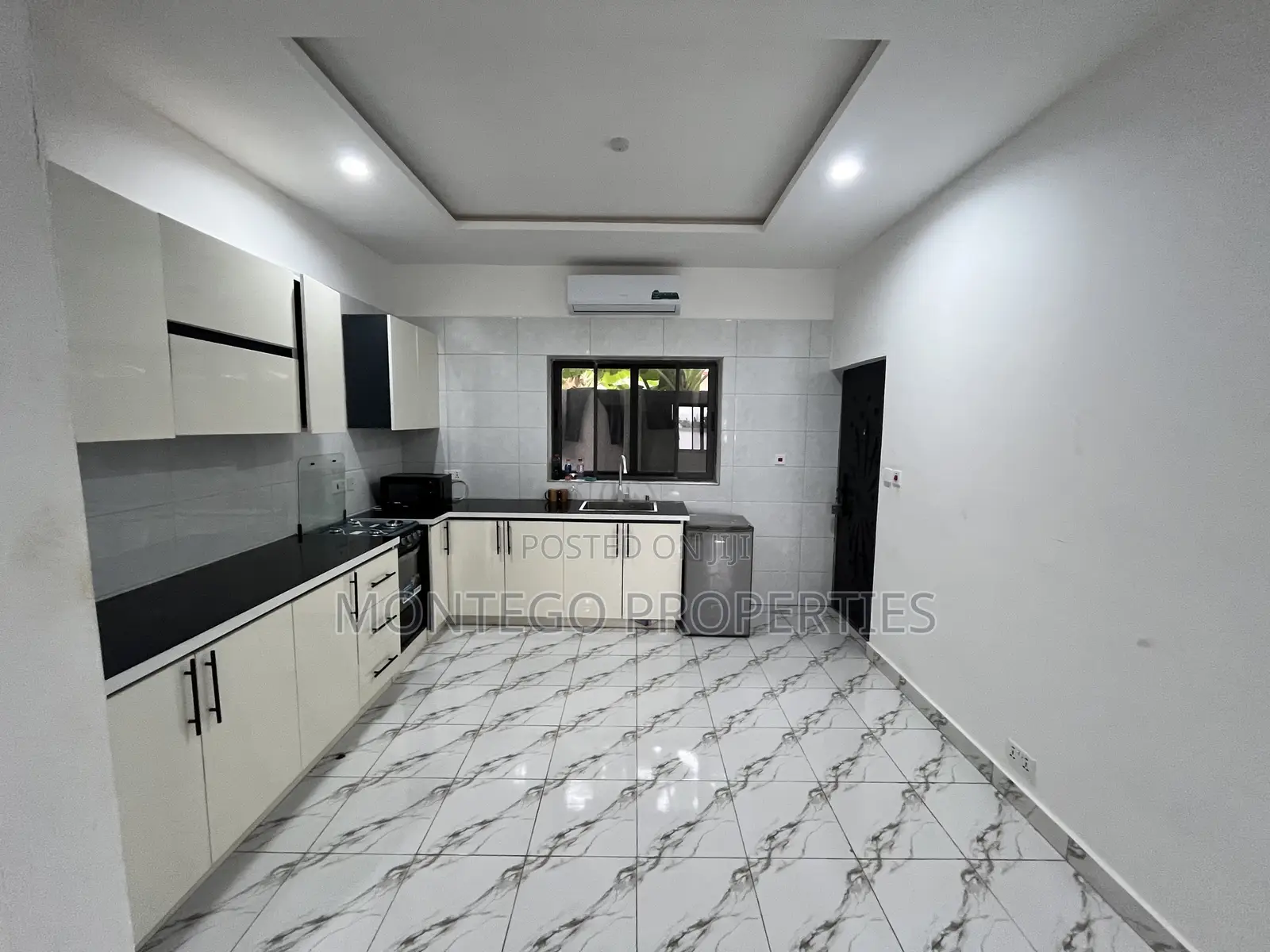 2bdrm Townhouse / Terrace in East Legon Hills, School Junction for rent