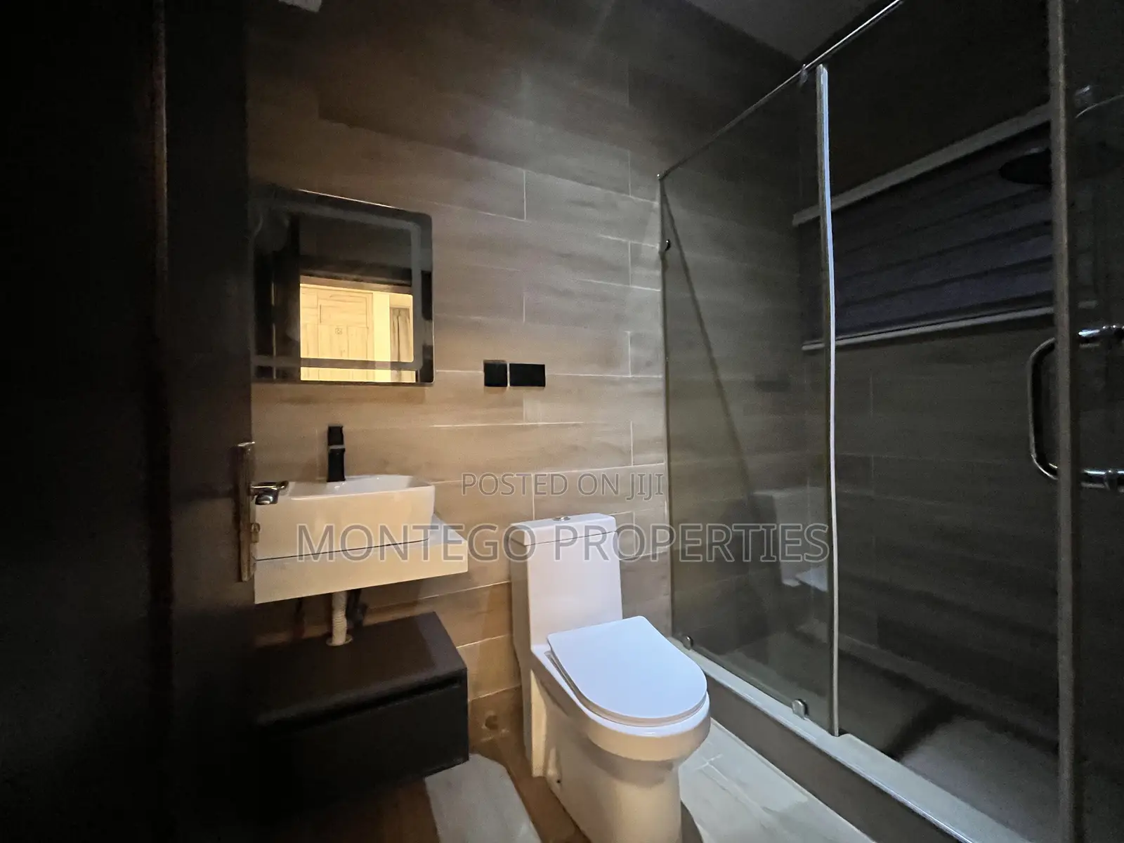 4bdrm House in East Legon Hills, Ashaley Botwe for sale