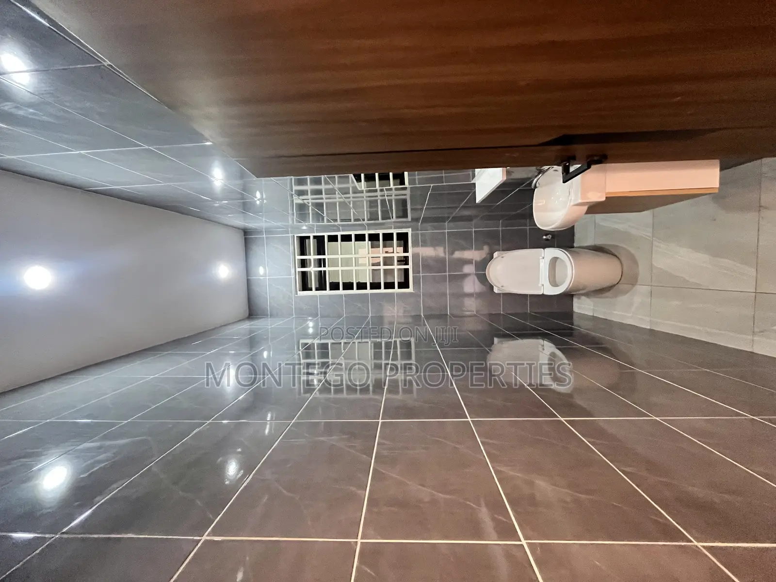 3bdrm House in Ashale Botwe for sale
