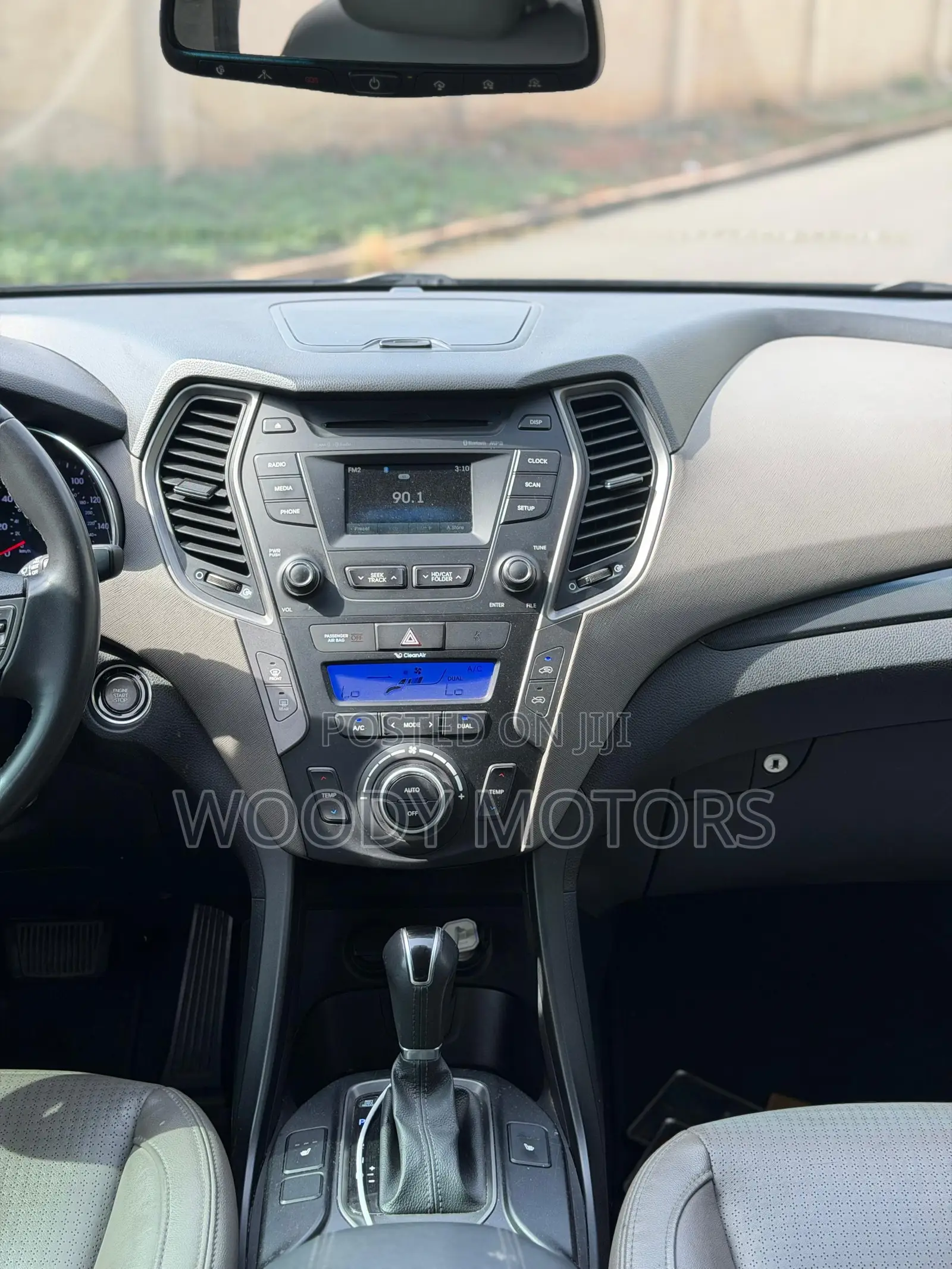 Hyundai Santa Fe SE AWD 2016 Black