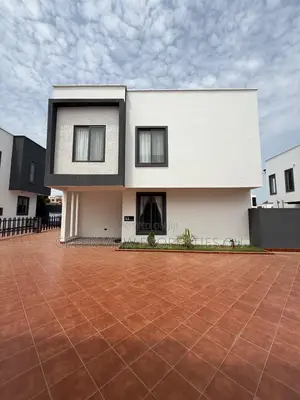 3bdrm Duplex in East Legon for rent