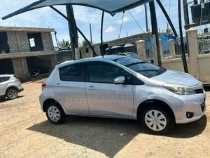 Toyota Vitz 1.0 FWD 5dr 2014