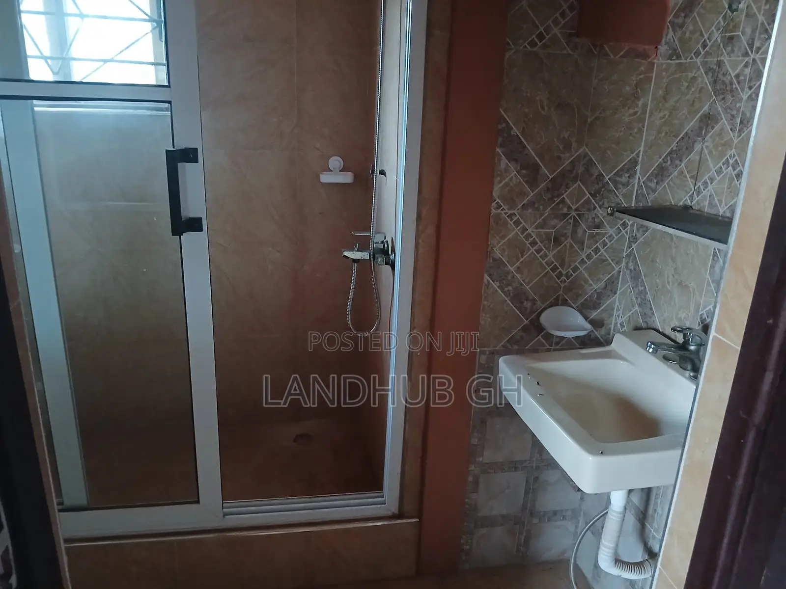 2bdrm Apartment in Adade for rent