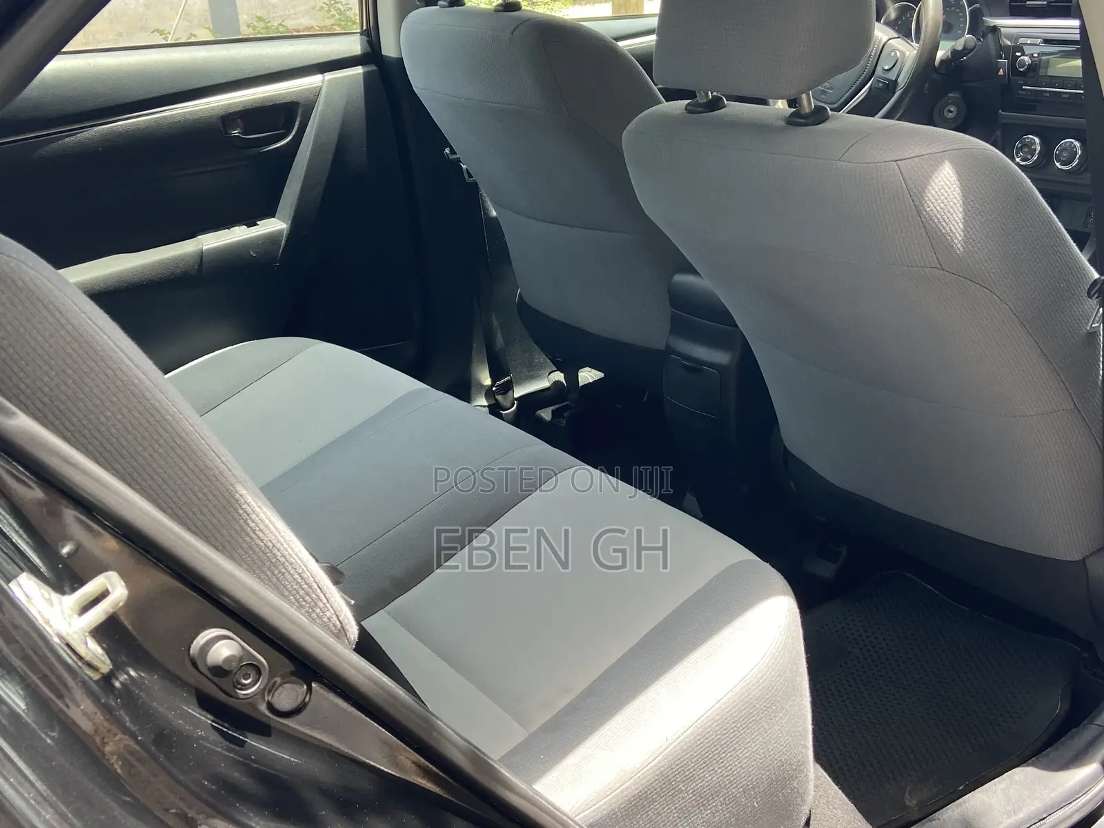 Toyota Corolla LE 4dr Sedan (1.8L 4cyl CVT) 2015 Black