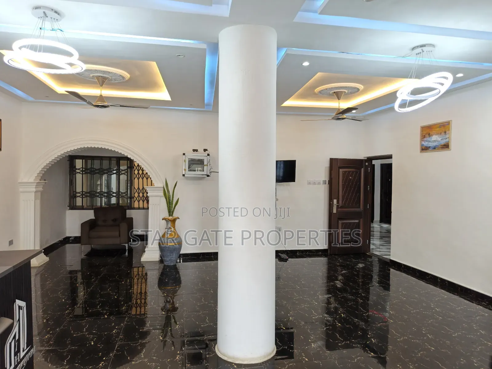 Hotel for Sale ( 16 Bedrooms) Kumasi.