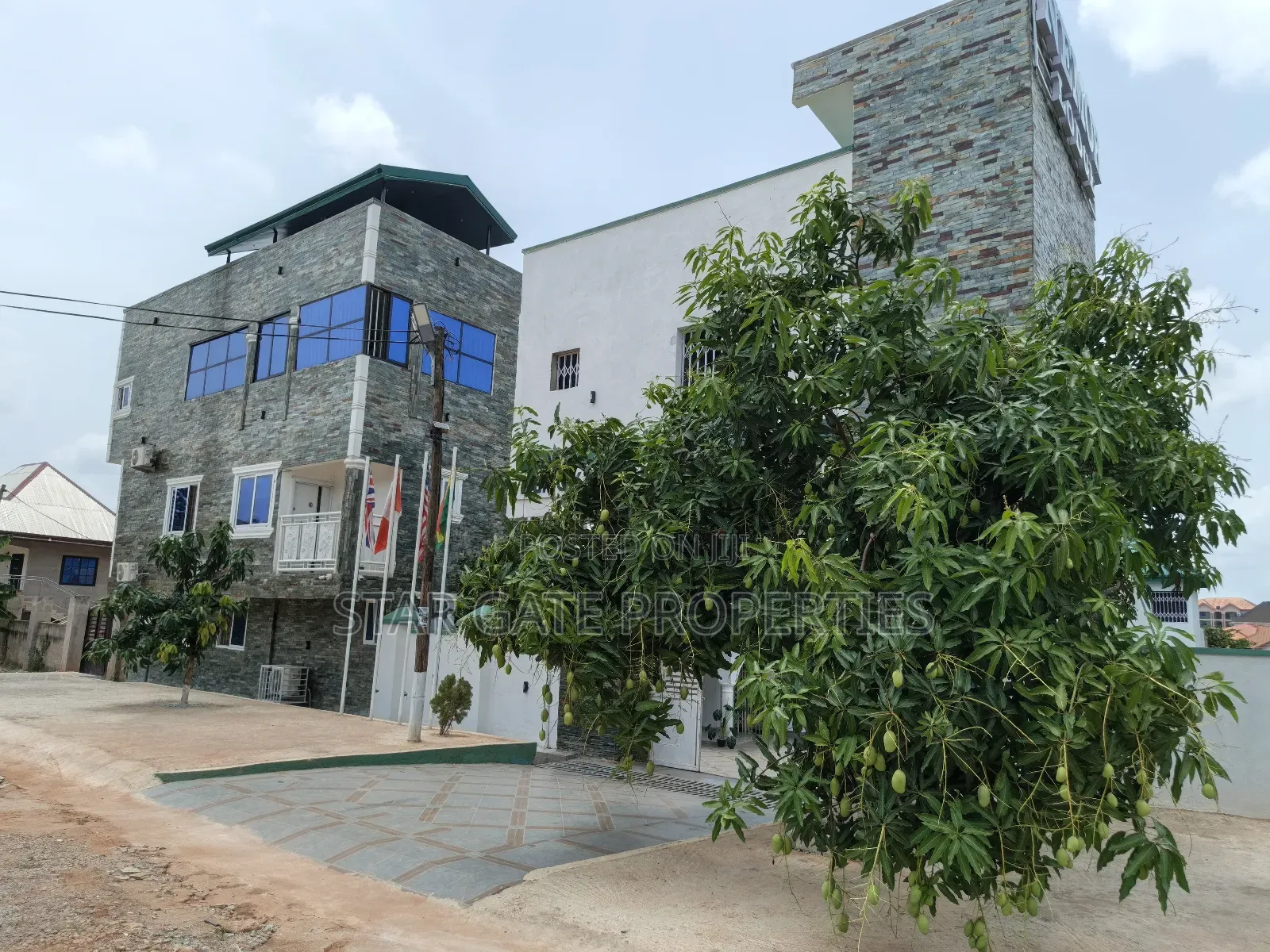 Hotel for Sale ( 17 Bedrooms ) Near Santasi.