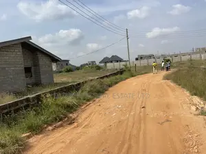Land for Urgent Sale