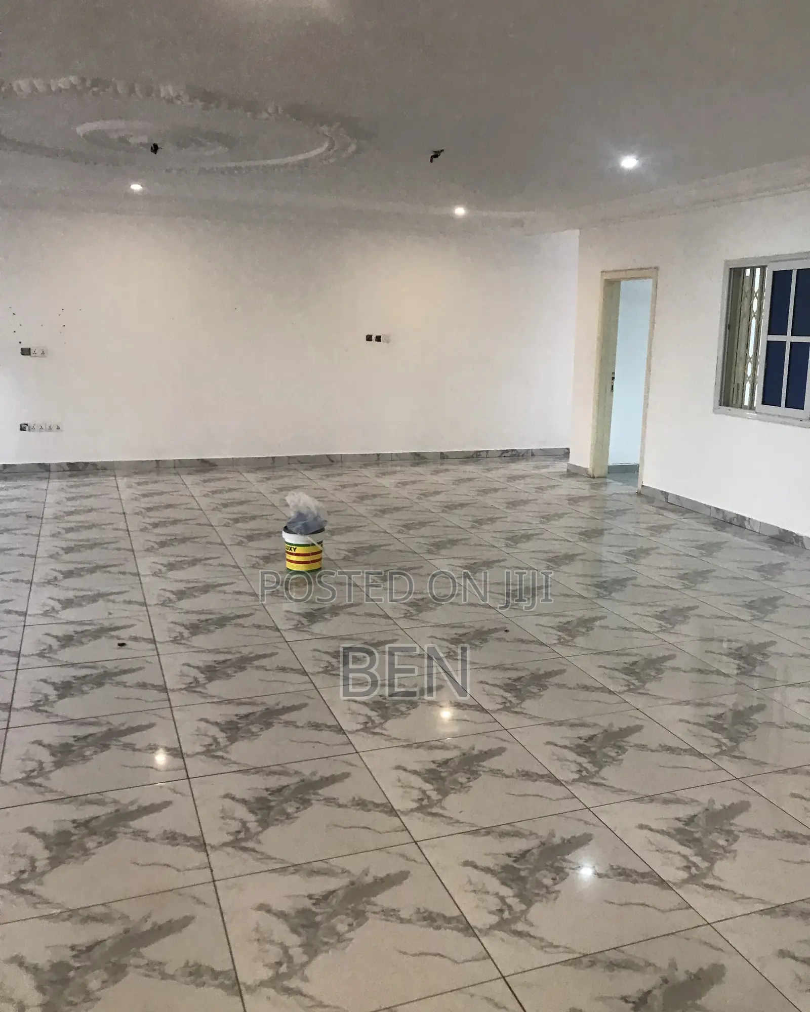3bdrm Apartment in Tantra Yellow House, Ola Achool Area for rent