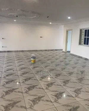3bdrm Apartment in Tantra Yellow House, Ola Achool Area for rent