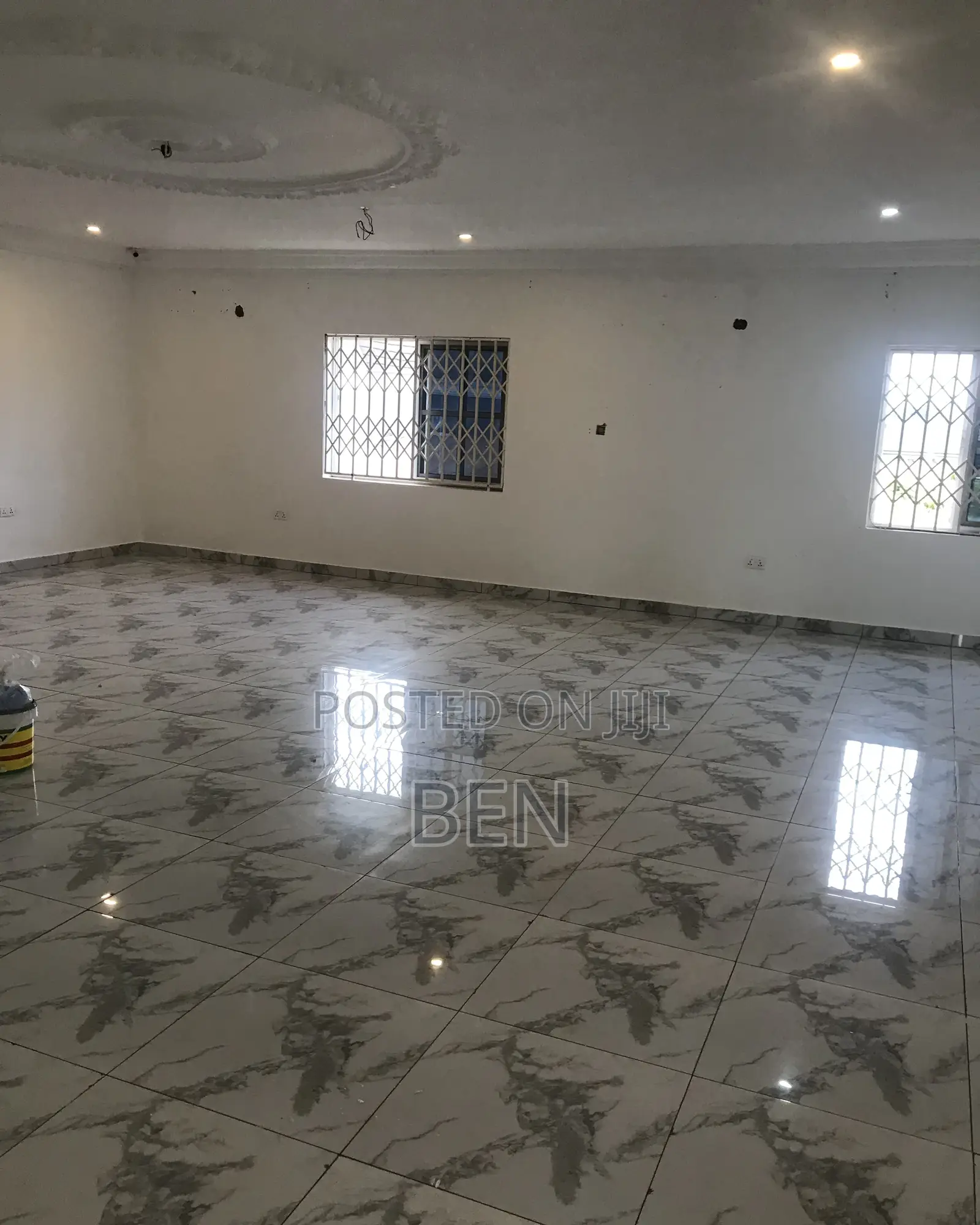 3bdrm Apartment in Tantra Yellow House, Ola Achool Area for rent
