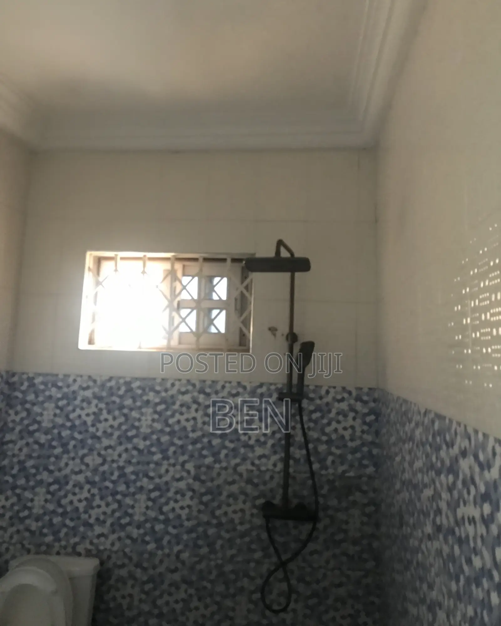 3bdrm Apartment in Tantra Yellow House, Ola Achool Area for rent