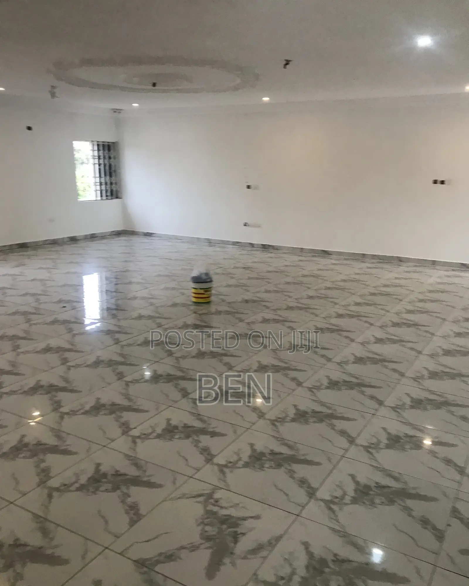 3bdrm Apartment in Tantra Yellow House, Ola Achool Area for rent