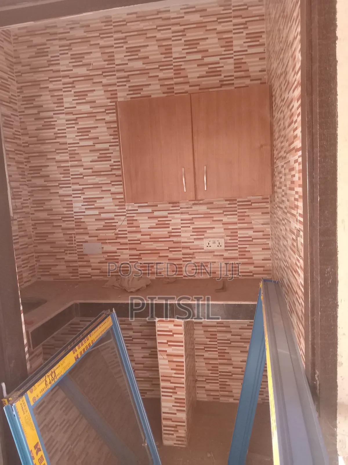 1bdrm Apartment in Palas Town, Anyaa, for rent