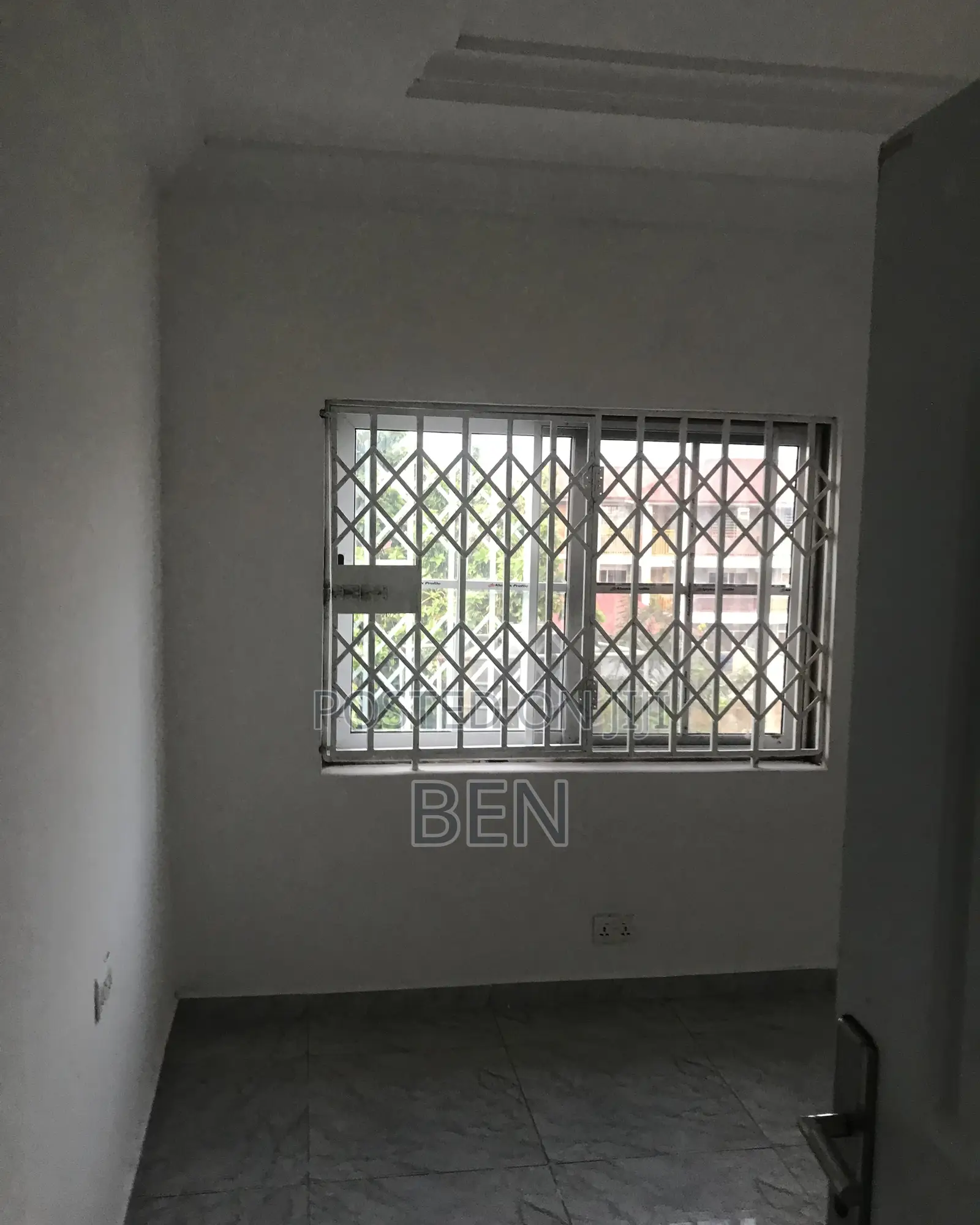 3bdrm Apartment in Tantra Yellow House, Ola Achool Area for rent