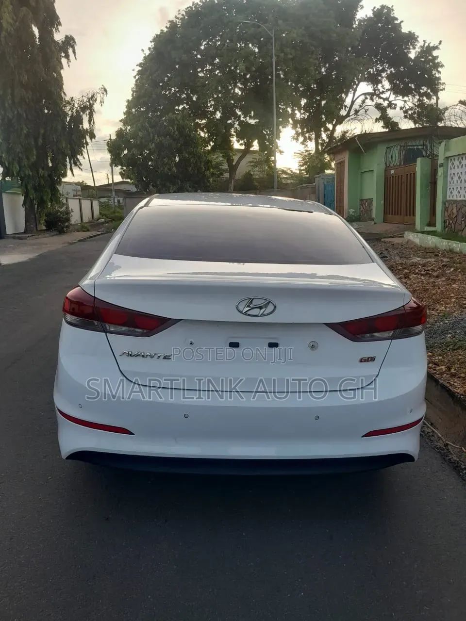 Hyundai Avante 2017 White