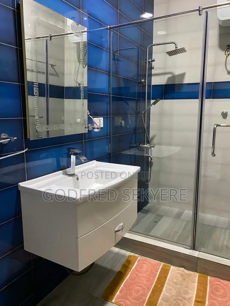 5bdrm Apartment in Adeleke Estates, Kumasi Metropolitan for sale