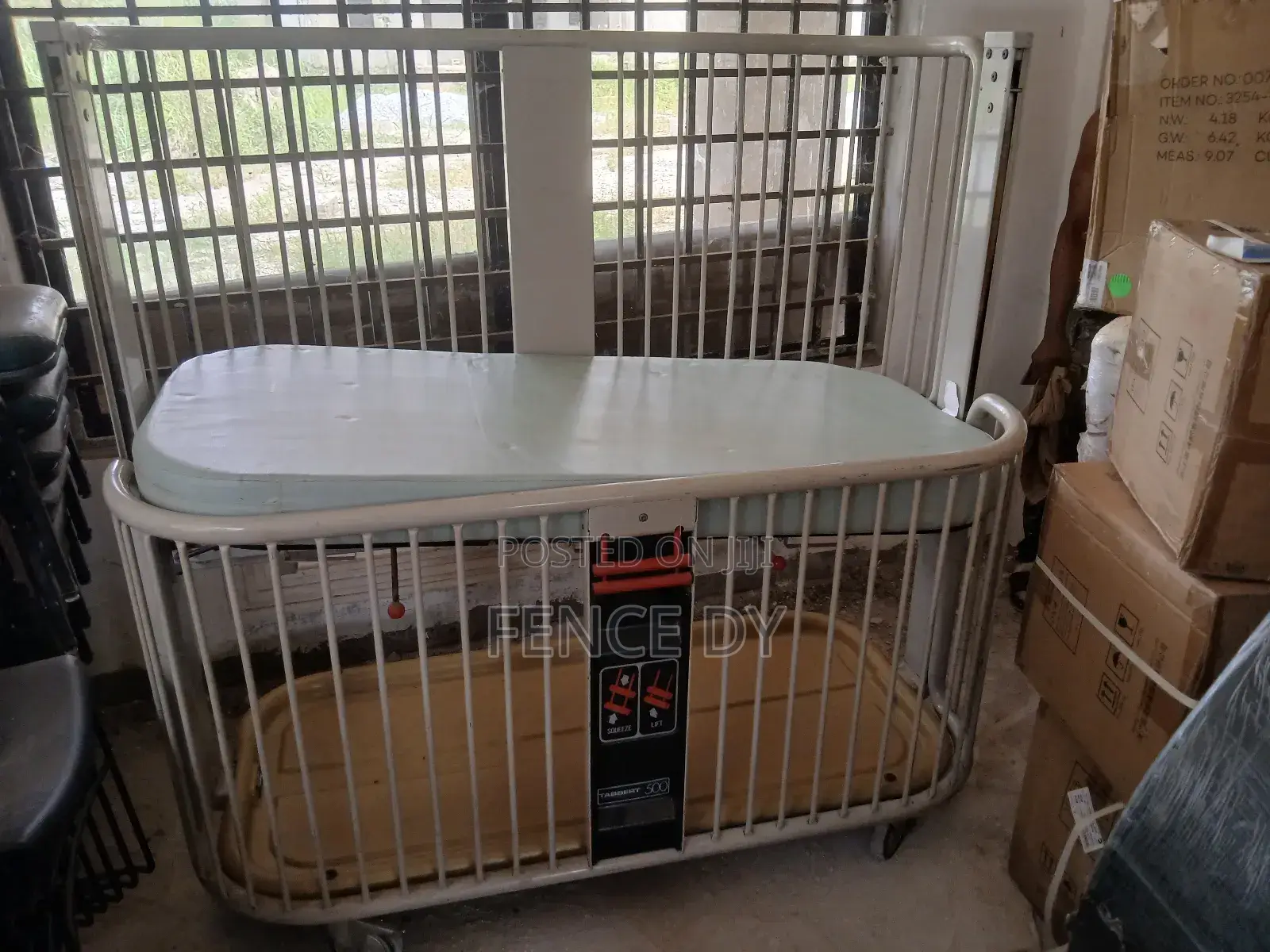 Hospital Baby Crib