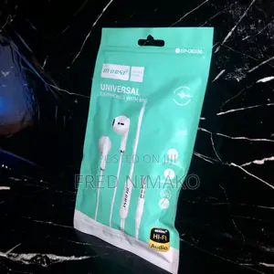3.5mm Wired Earphones With Mic and Pause / Play Button
