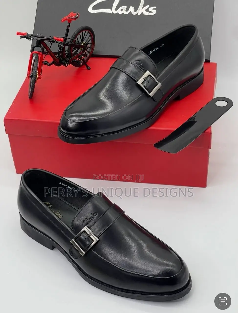 Elitestride Signature Black Leather Buckle Loafers