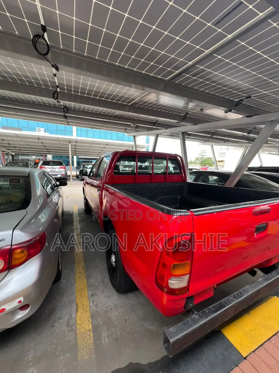 Toyota Hilux 2.5 D-4D 4X4 SRX 2011 Red