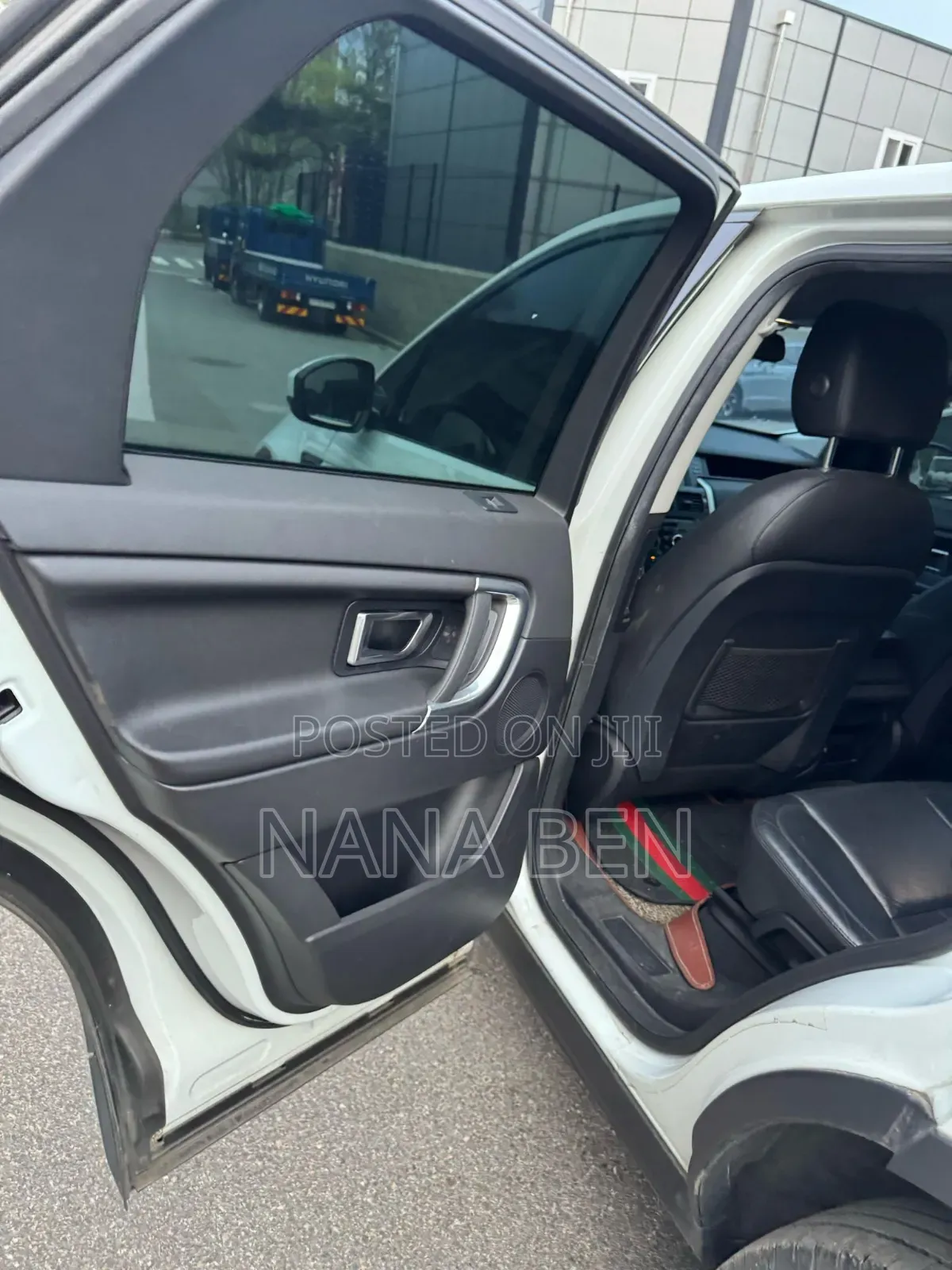 Land Rover Discovery Sport SE 2017 White