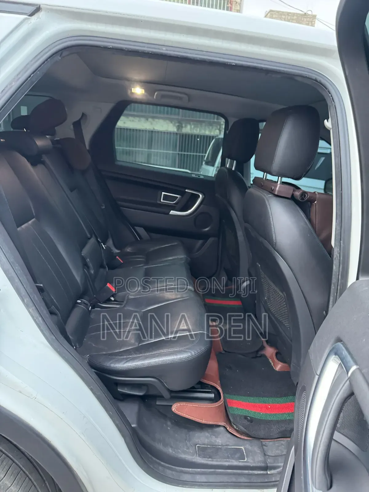 Land Rover Discovery Sport SE 2017 White