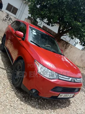 Mitsubishi Outlander 2014 Red