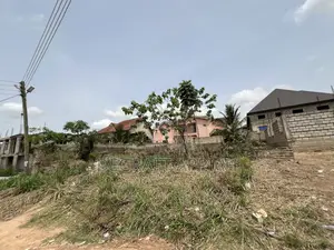 Full Plot With an Old Structure for Sale at Denkyemuoso Near Kwadaso