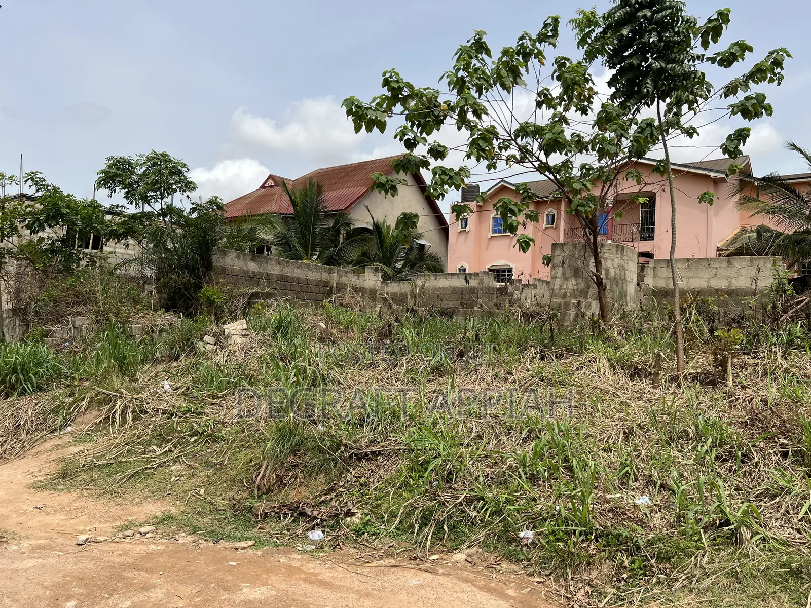 Full Plot With an Old Structure for Sale at Denkyemuoso Near Kwadaso