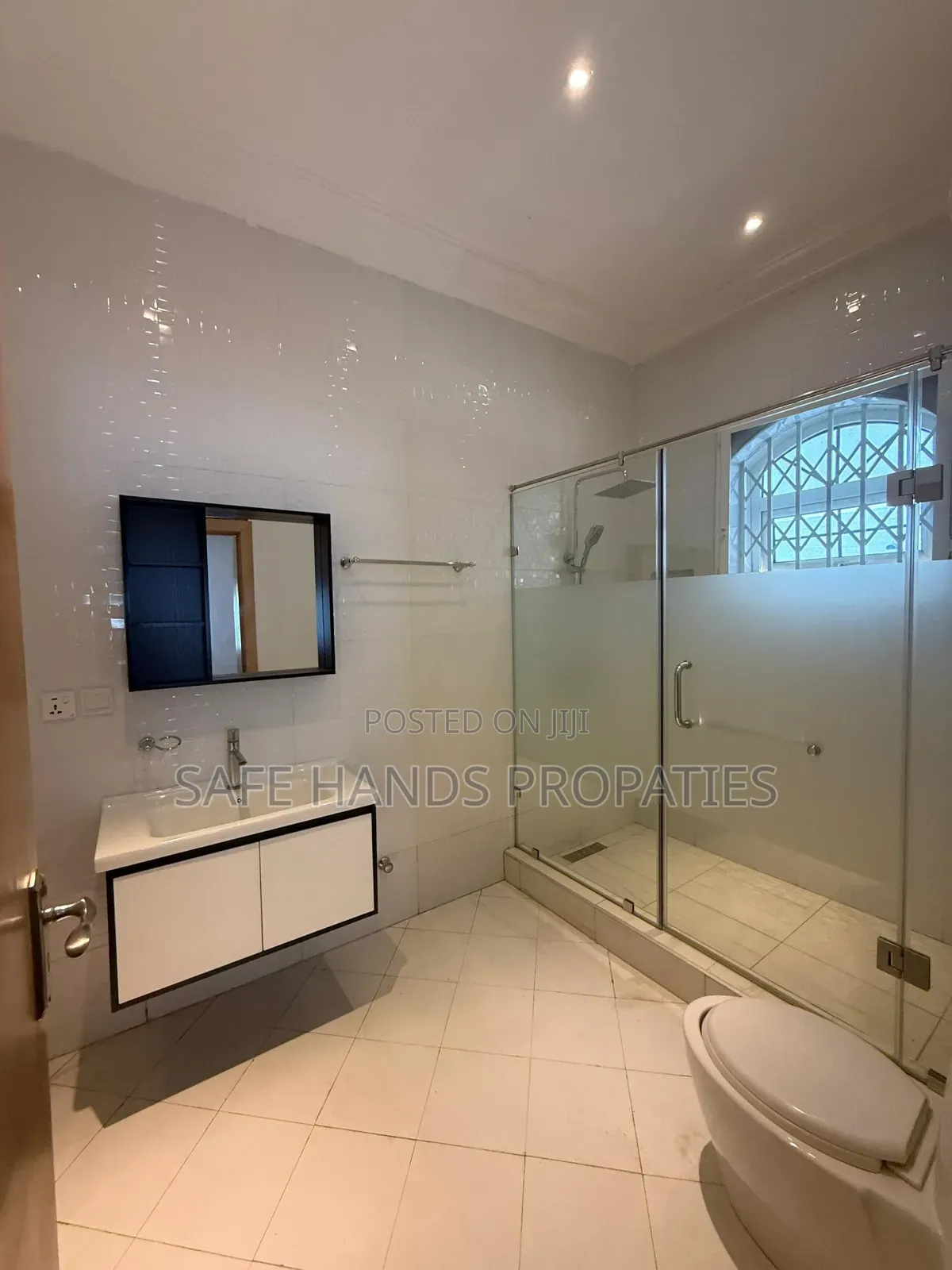 4bdrm House in Accra Metropolitan for rent