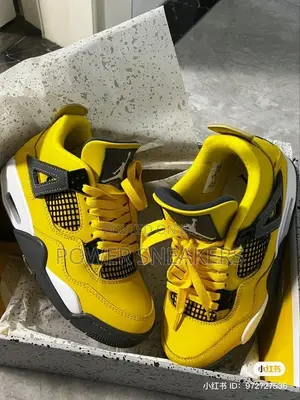 Jordan 4 Yellow