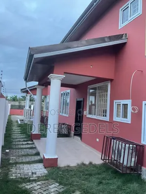 4bdrm Apartment in Oyarifa Mall Area for sale